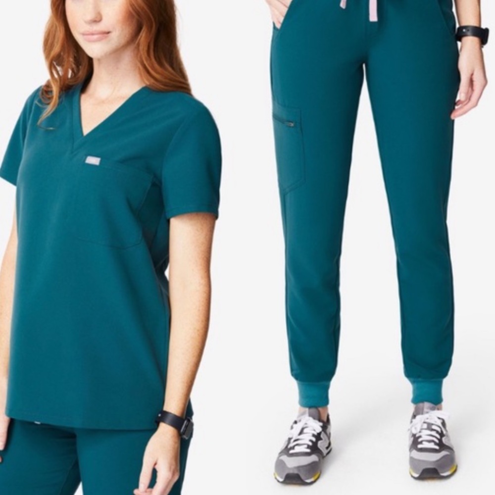 Figs Caribbean Blue Zamora Joggers set S/ST EUC